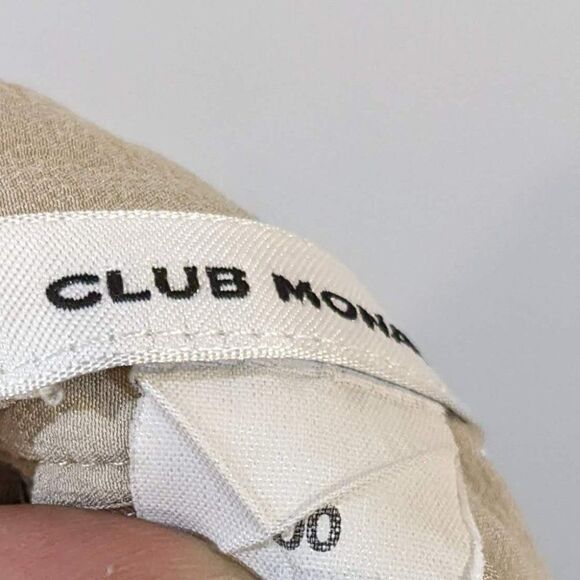 Club Monaco | Silk Pleated Trousers - Picture 3 of 8